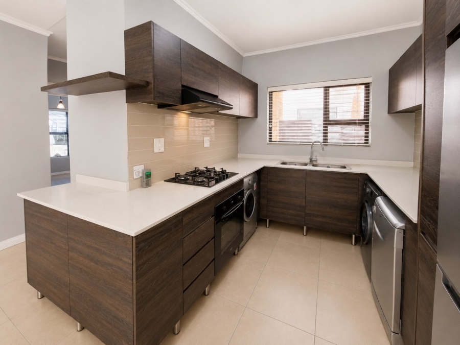 3 Bedroom Property for Sale in Greenstone Crest Gauteng