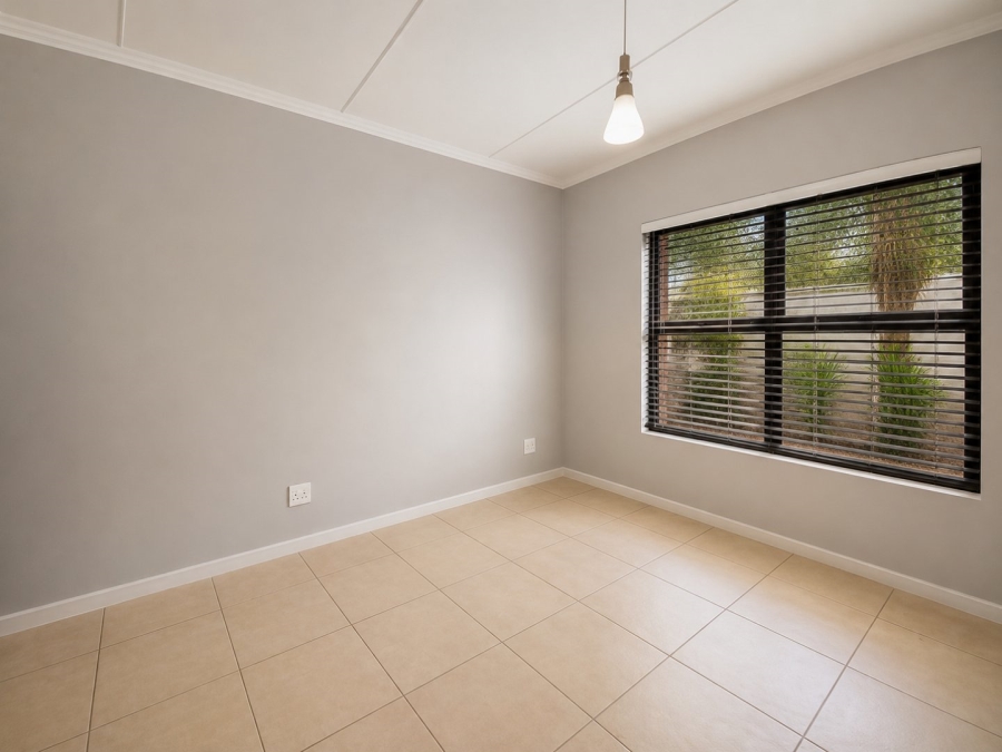 3 Bedroom Property for Sale in Greenstone Crest Gauteng