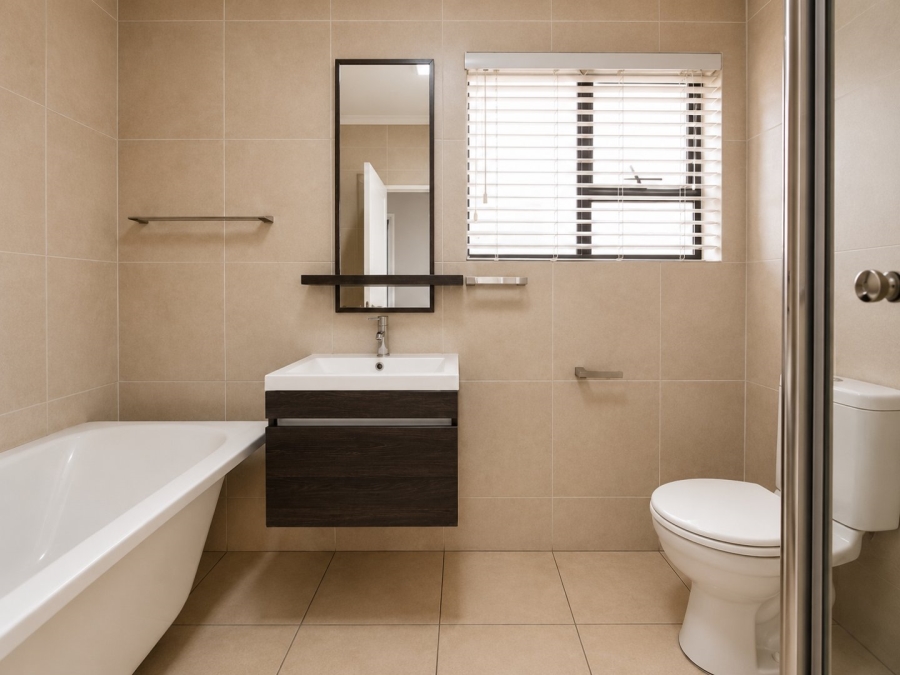 3 Bedroom Property for Sale in Greenstone Crest Gauteng
