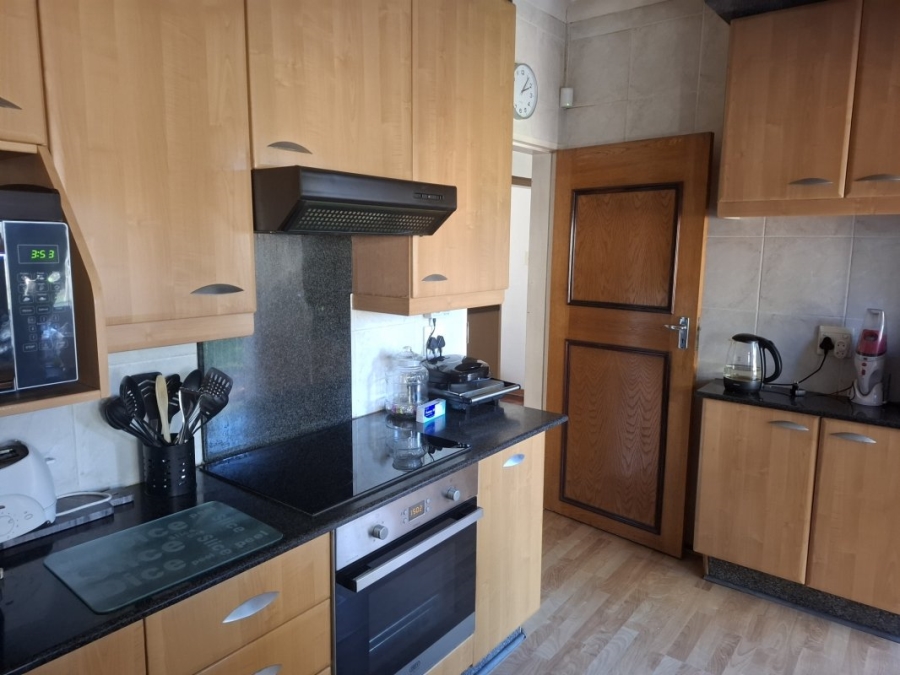 4 Bedroom Property for Sale in Eastleigh Ridge Gauteng