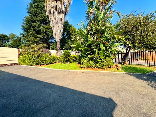 5 Bedroom Property for Sale in Aston Manor Gauteng