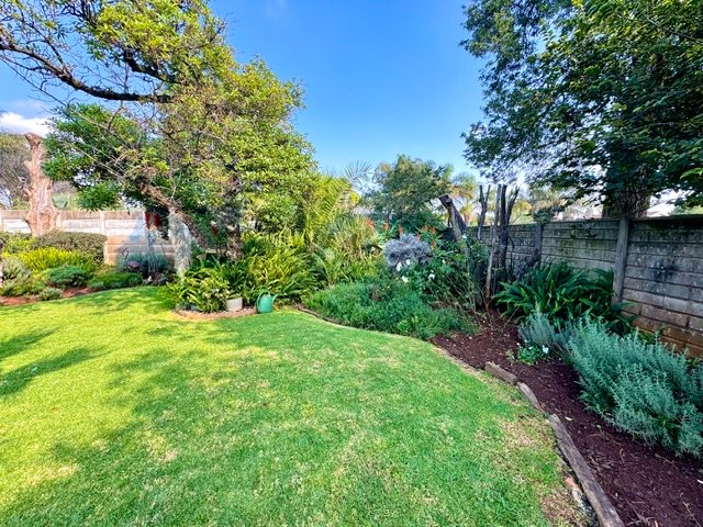 5 Bedroom Property for Sale in Aston Manor Gauteng