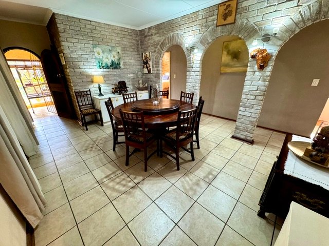 5 Bedroom Property for Sale in Aston Manor Gauteng