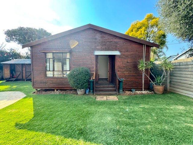 5 Bedroom Property for Sale in Aston Manor Gauteng