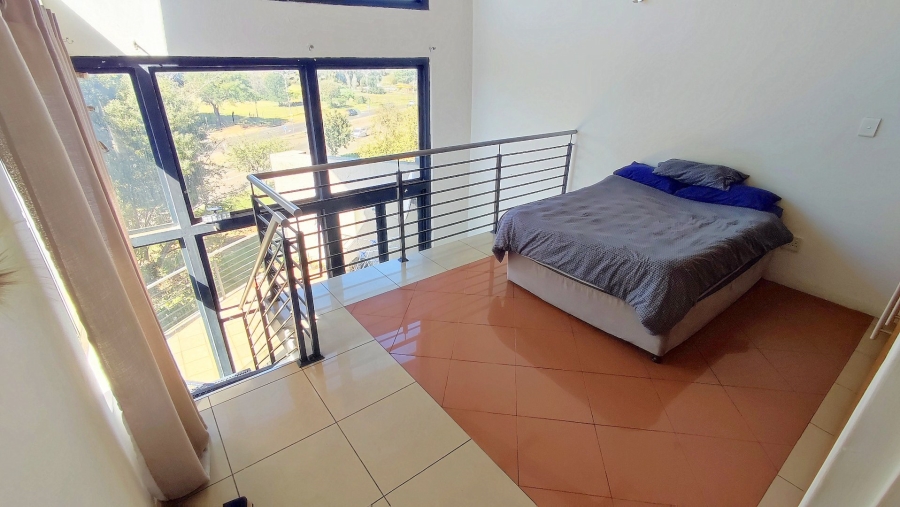 1 Bedroom Property for Sale in Rooihuiskraal North Gauteng