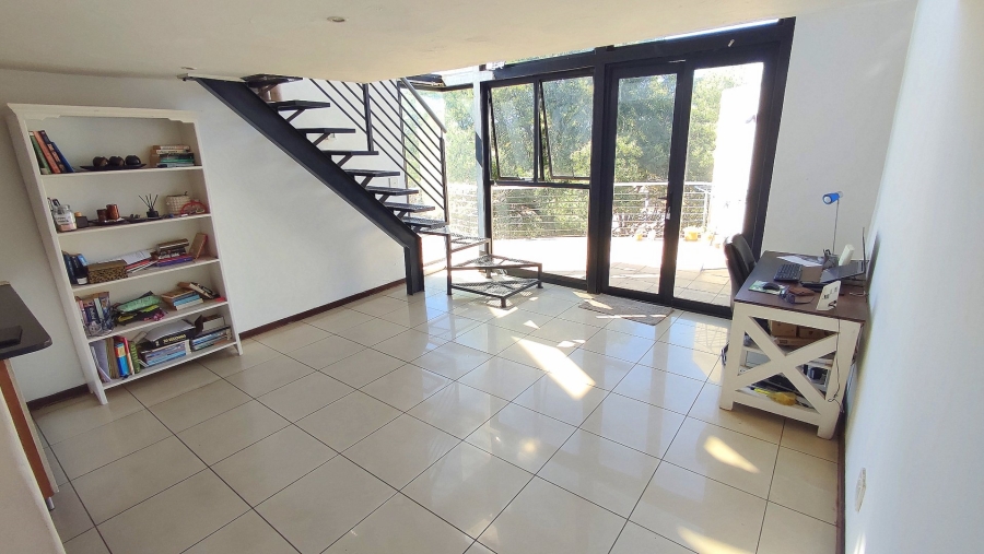 1 Bedroom Property for Sale in Rooihuiskraal North Gauteng
