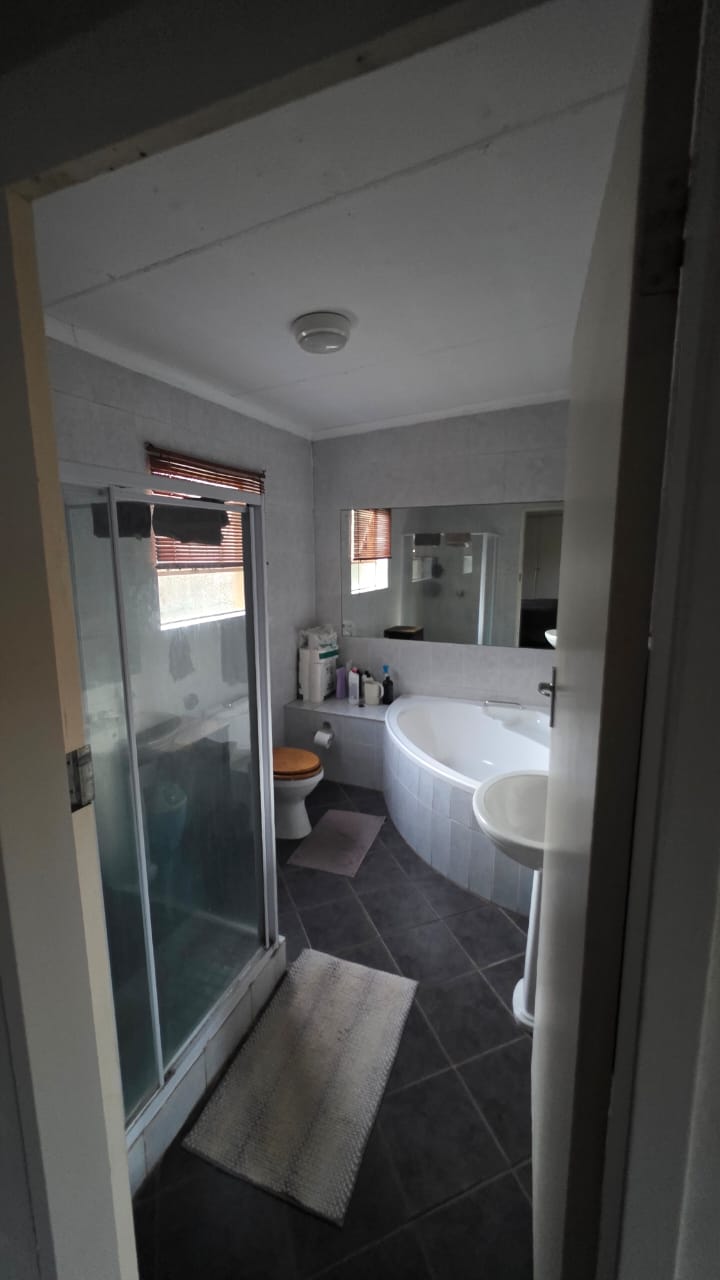3 Bedroom Property for Sale in Doornpoort Gauteng