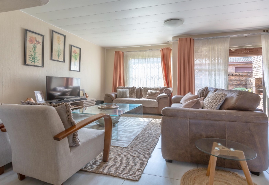 3 Bedroom Property for Sale in Florida Park Gauteng