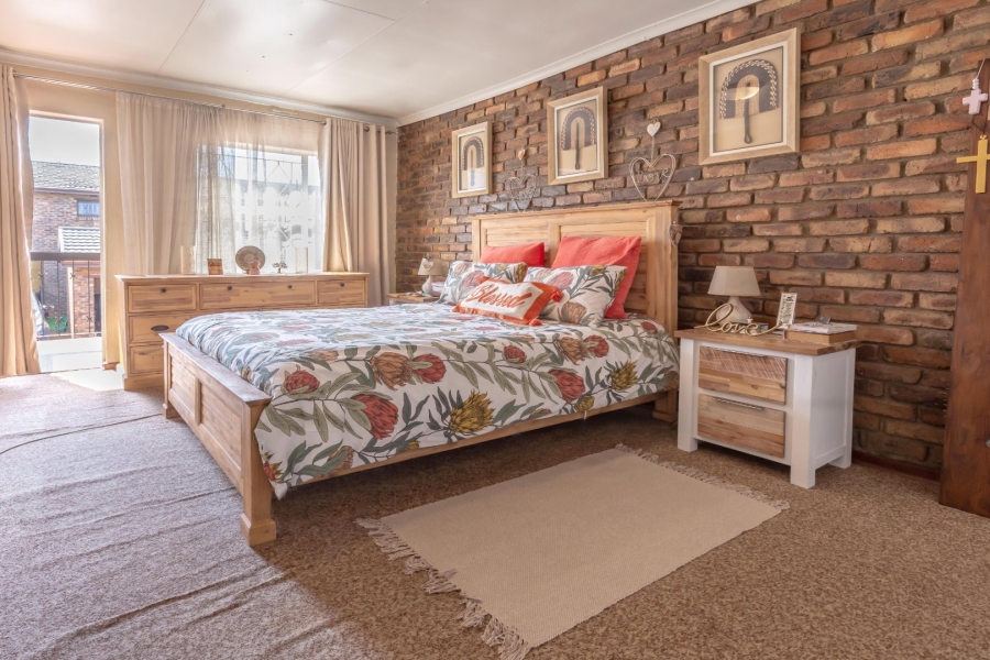 3 Bedroom Property for Sale in Florida Park Gauteng