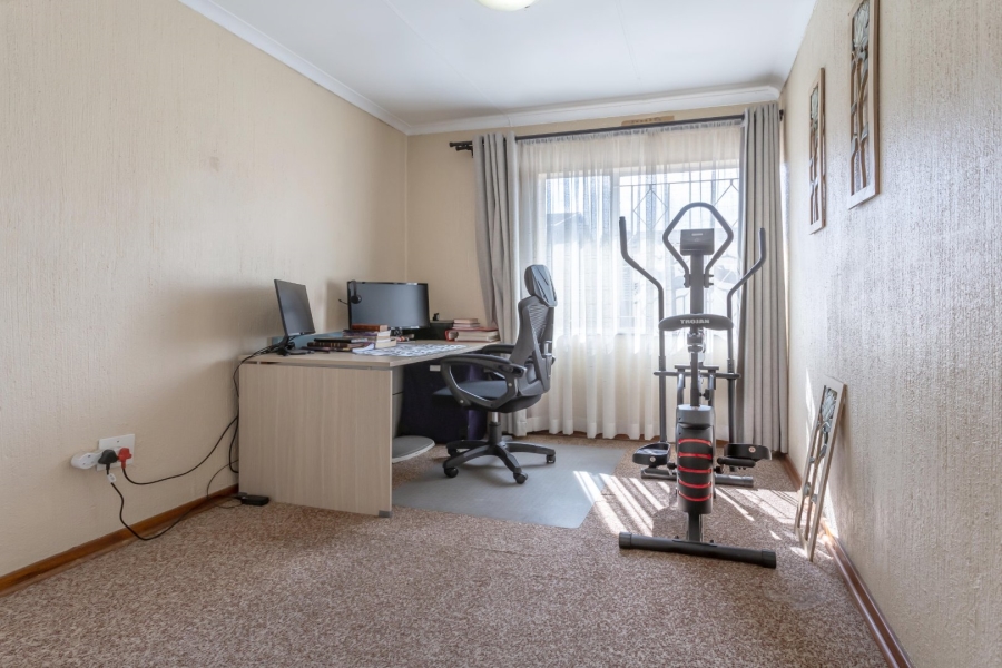 3 Bedroom Property for Sale in Florida Park Gauteng