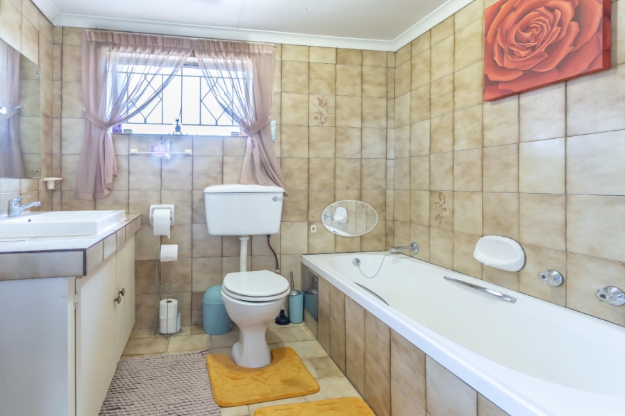 3 Bedroom Property for Sale in Florida Park Gauteng
