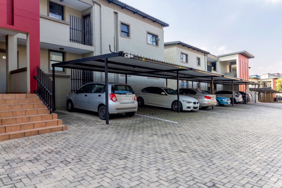 2 Bedroom Property for Sale in Northgate Gauteng