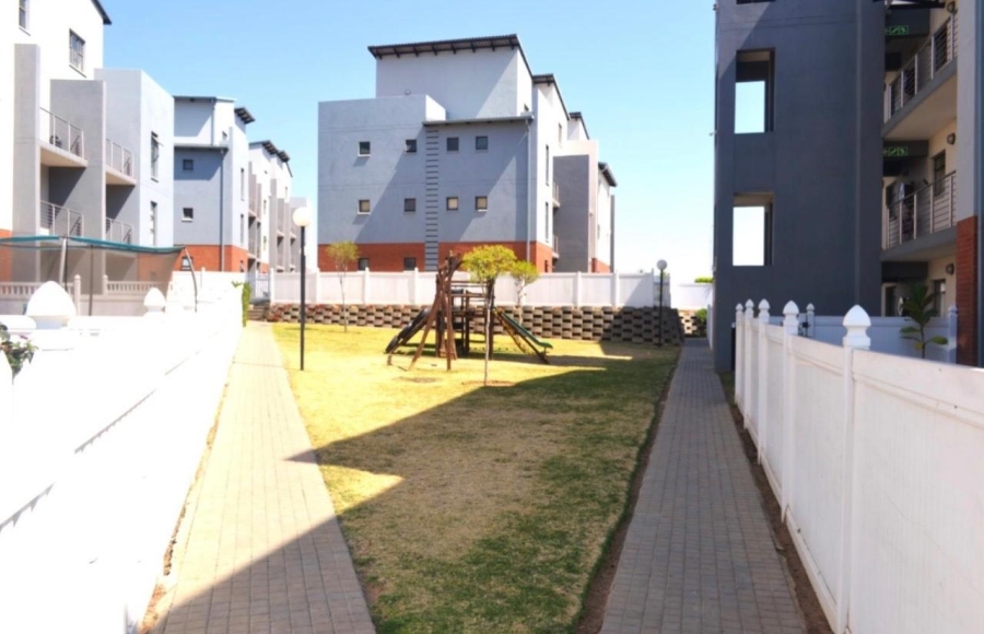 2 Bedroom Property for Sale in Barbeque Downs Gauteng