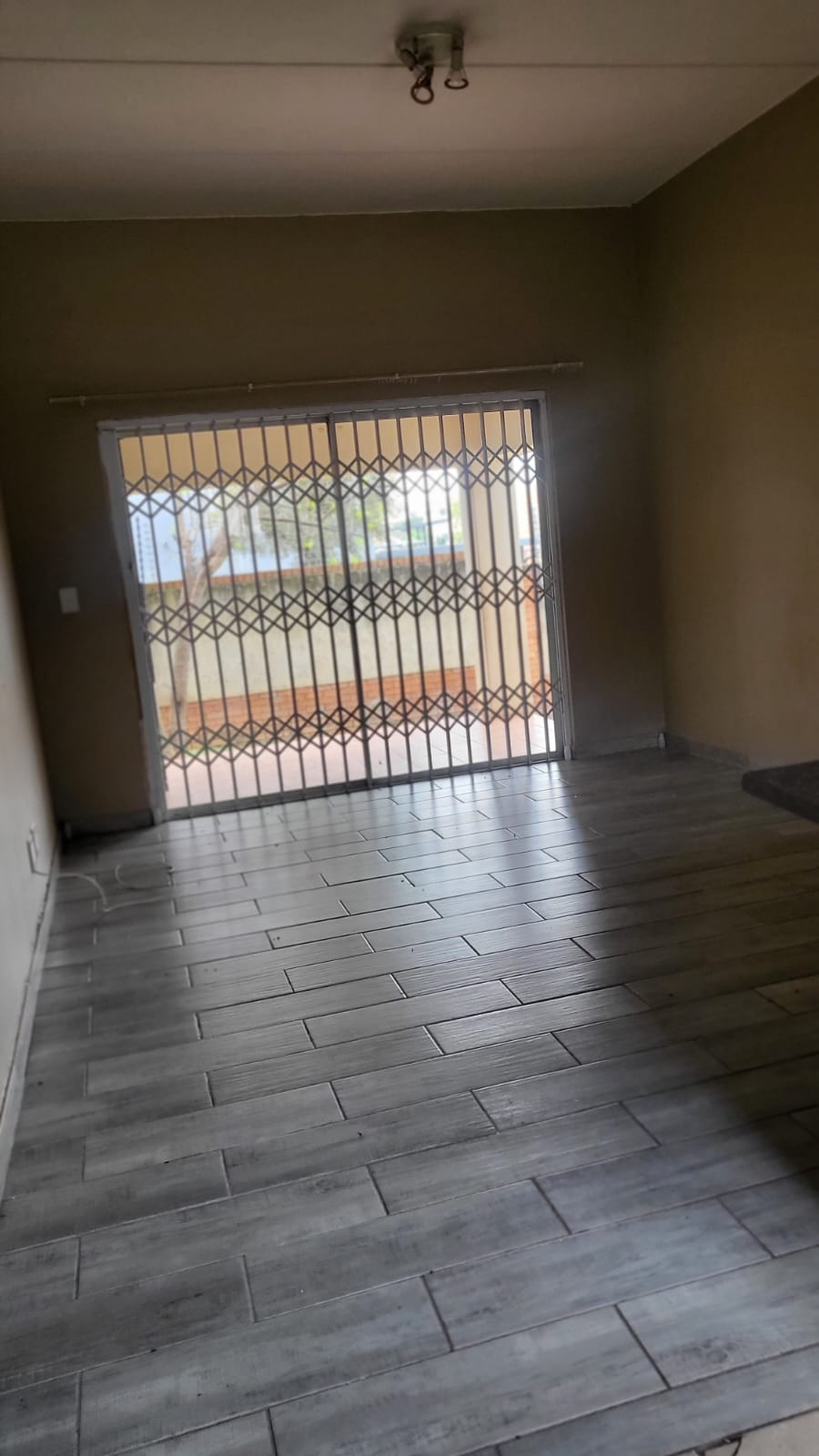 To Let 2 Bedroom Property for Rent in North Riding Gauteng