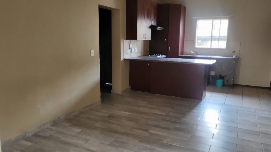 To Let 2 Bedroom Property for Rent in North Riding Gauteng