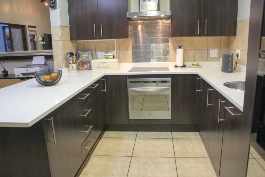 3 Bedroom Property for Sale in Midlands Estate Gauteng