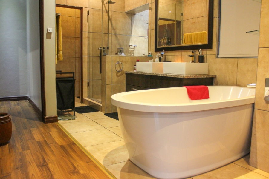 3 Bedroom Property for Sale in Midlands Estate Gauteng