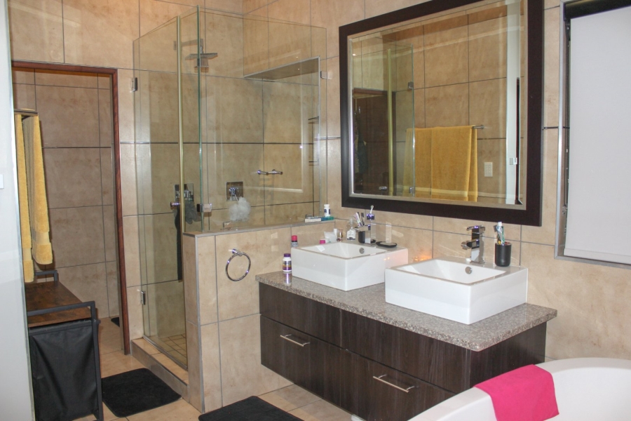 3 Bedroom Property for Sale in Midlands Estate Gauteng