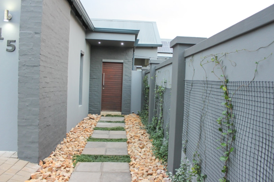 3 Bedroom Property for Sale in Midlands Estate Gauteng