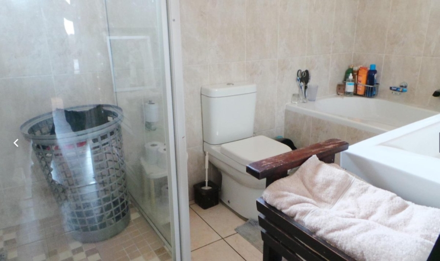 3 Bedroom Property for Sale in Sunnyridge Gauteng
