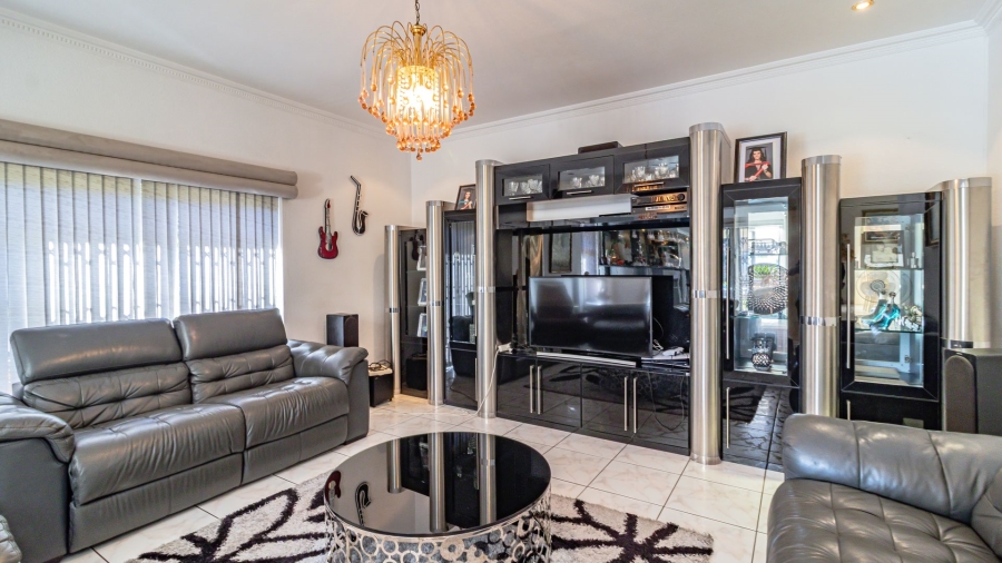 4 Bedroom Property for Sale in Meyersdal Gauteng
