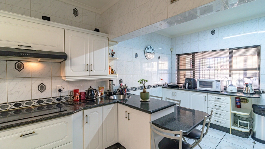 4 Bedroom Property for Sale in Meyersdal Gauteng