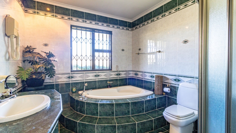 4 Bedroom Property for Sale in Meyersdal Gauteng