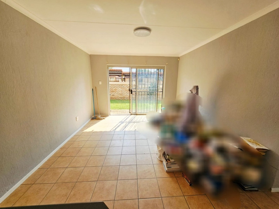 3 Bedroom Property for Sale in Heuwelsig Estate Gauteng