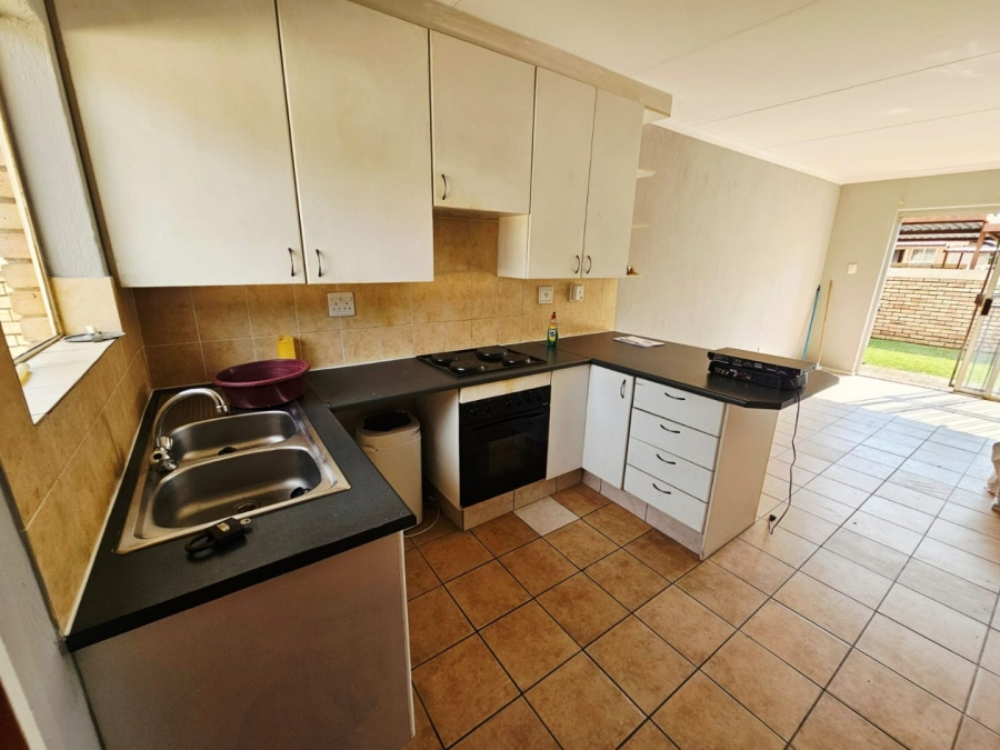 3 Bedroom Property for Sale in Heuwelsig Estate Gauteng