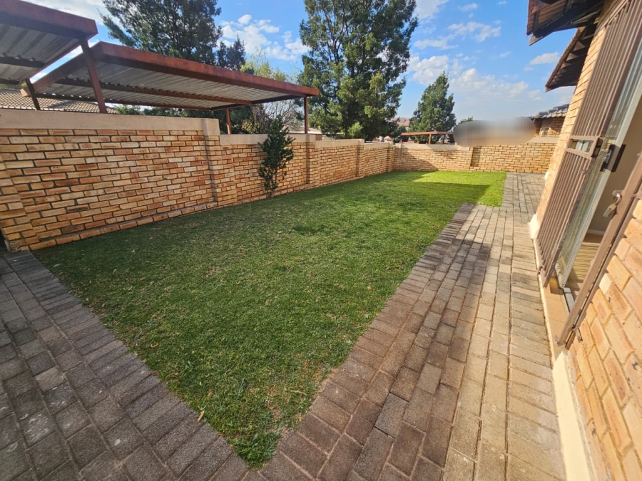 3 Bedroom Property for Sale in Heuwelsig Estate Gauteng