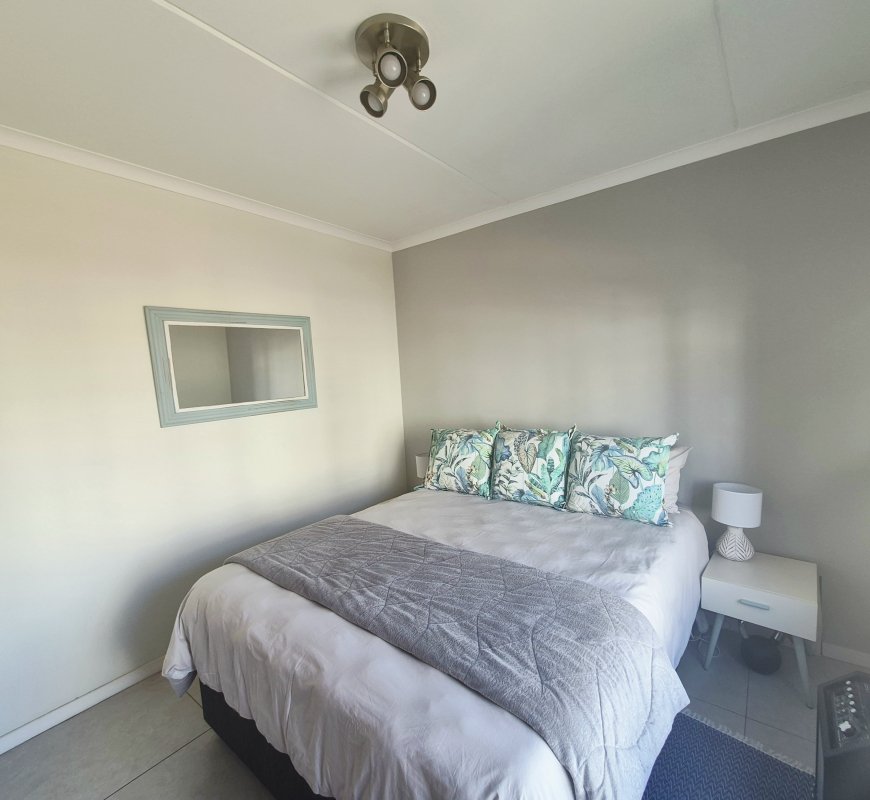 2 Bedroom Property for Sale in Longmeadow Gauteng