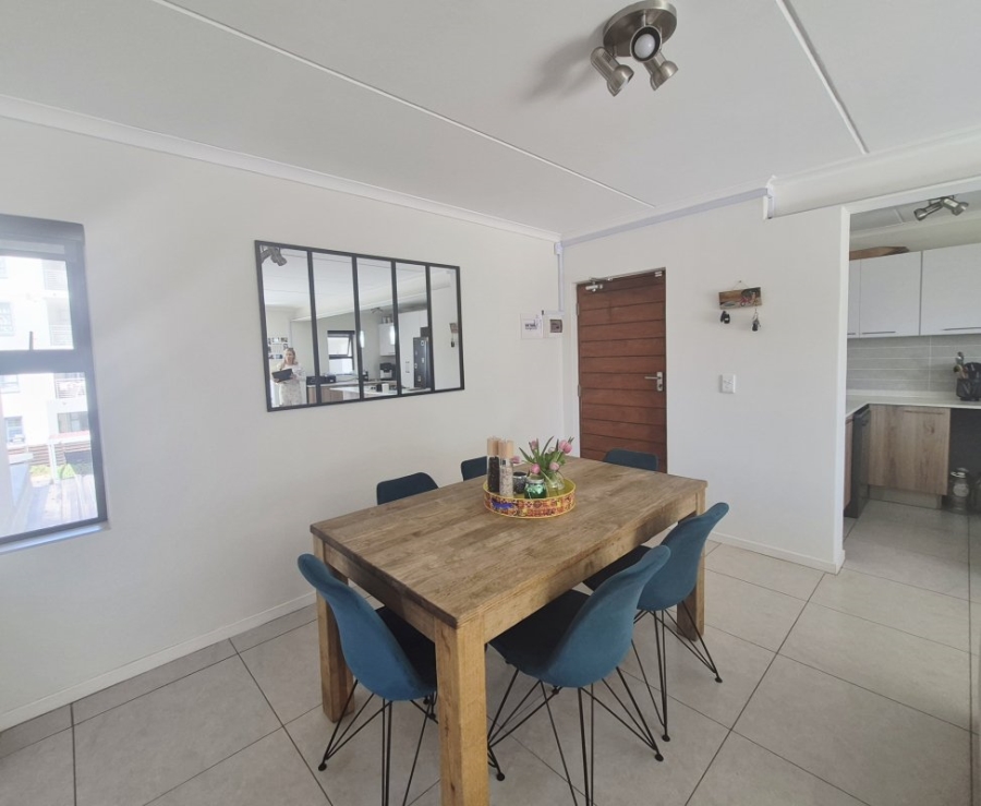 2 Bedroom Property for Sale in Longmeadow Gauteng