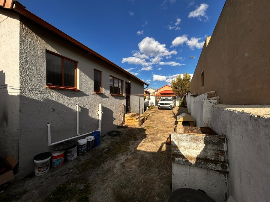 3 Bedroom Property for Sale in Klipfontein View Gauteng