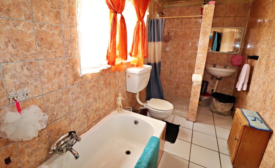 3 Bedroom Property for Sale in Primrose East Gauteng