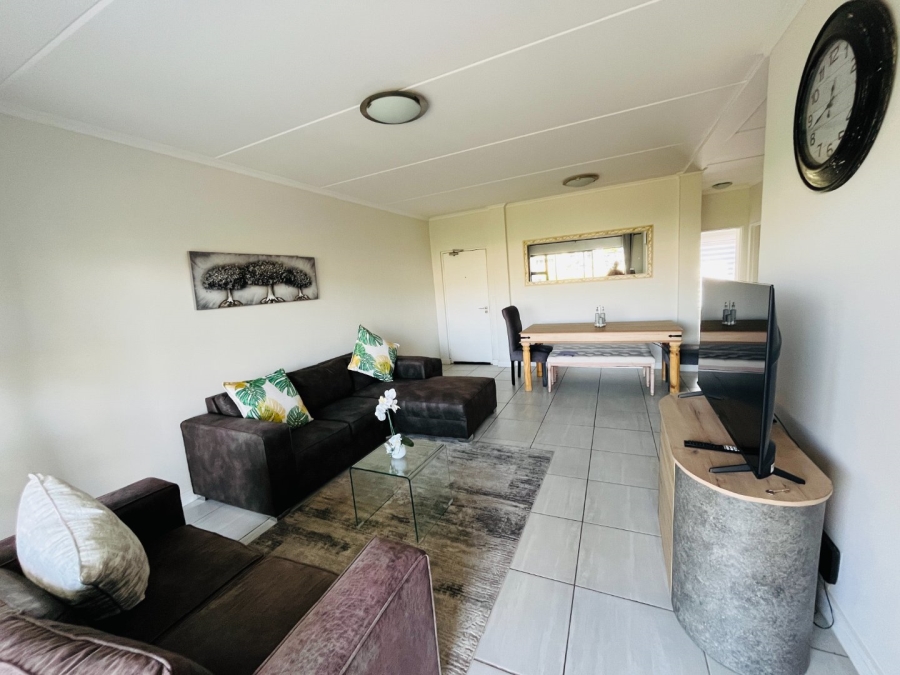 To Let 3 Bedroom Property for Rent in Waterfall View Gauteng
