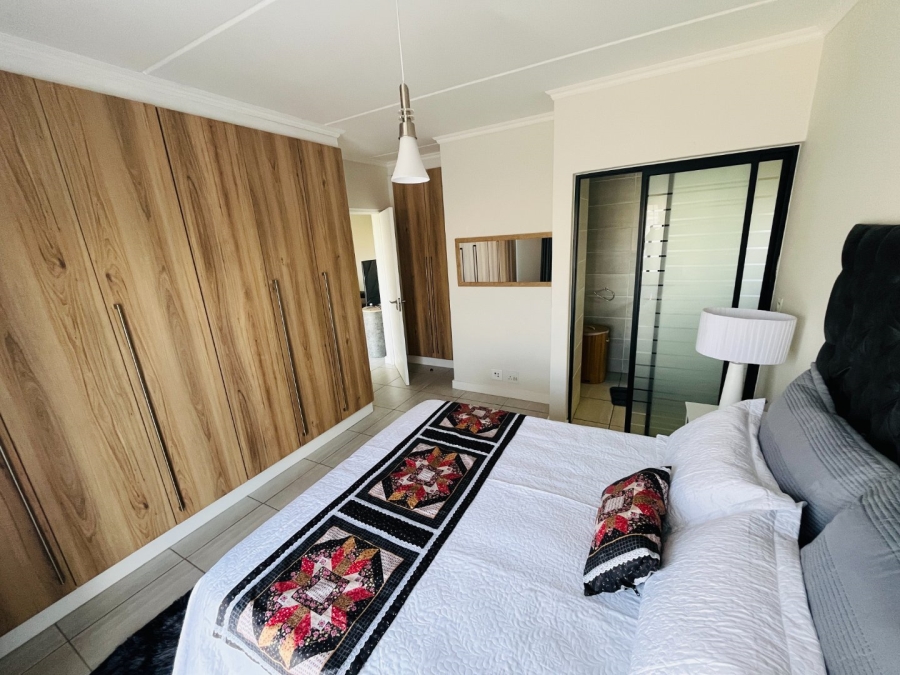 To Let 3 Bedroom Property for Rent in Waterfall View Gauteng