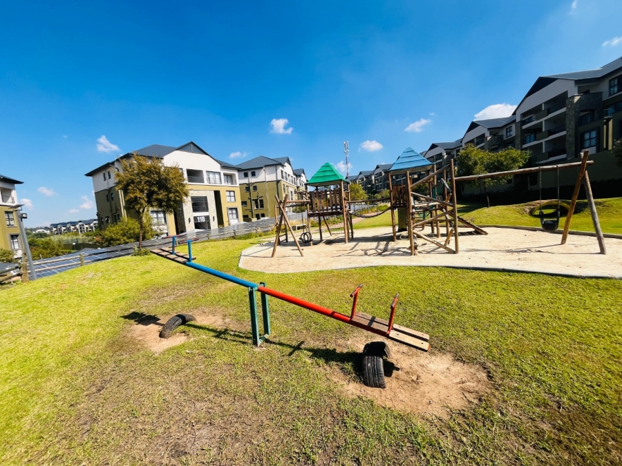To Let 3 Bedroom Property for Rent in Waterfall View Gauteng