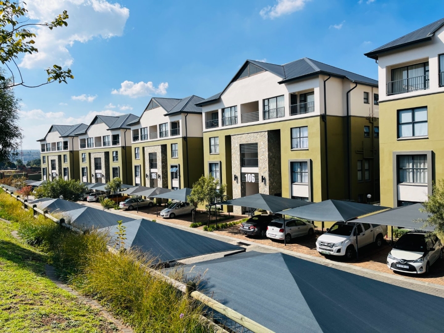 To Let 3 Bedroom Property for Rent in Waterfall View Gauteng