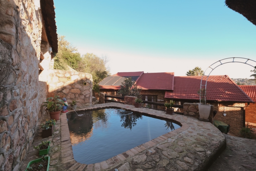 3 Bedroom Property for Sale in Oakdene Gauteng
