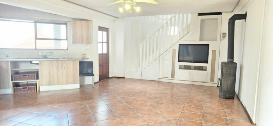 2 Bedroom Property for Sale in Bromhof Gauteng