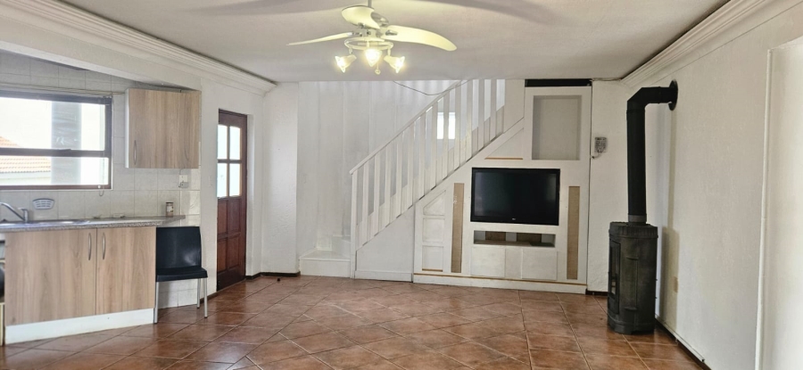 2 Bedroom Property for Sale in Bromhof Gauteng