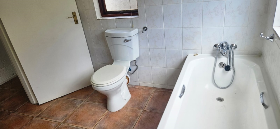 2 Bedroom Property for Sale in Bromhof Gauteng