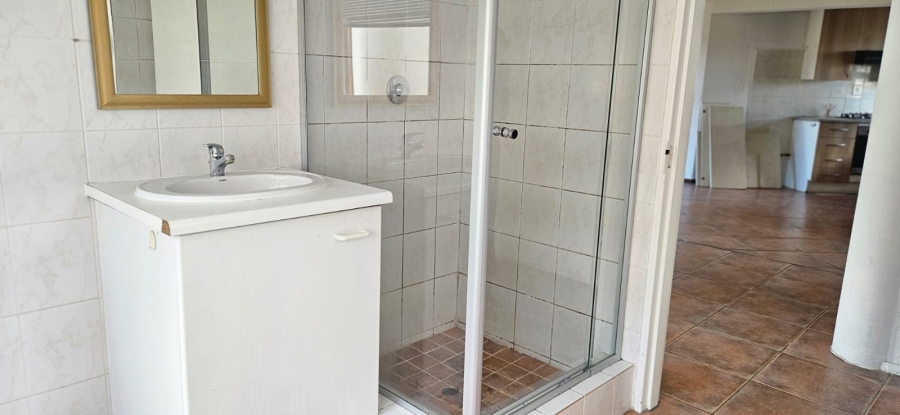 2 Bedroom Property for Sale in Bromhof Gauteng