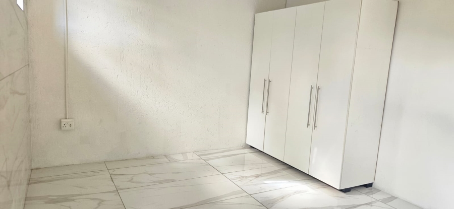 2 Bedroom Property for Sale in Bromhof Gauteng