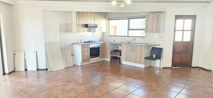 2 Bedroom Property for Sale in Bromhof Gauteng