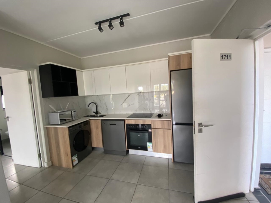 To Let 1 Bedroom Property for Rent in Waterfall Gauteng