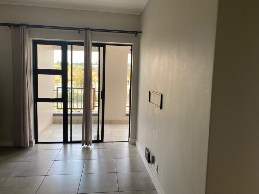 To Let 1 Bedroom Property for Rent in Waterfall Gauteng