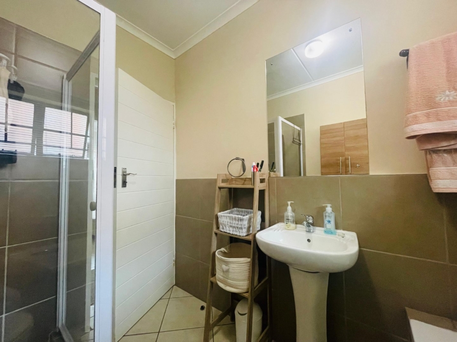 2 Bedroom Property for Sale in Sagewood Gauteng