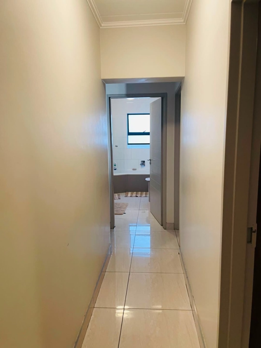 To Let 3 Bedroom Property for Rent in Glen Marais Gauteng