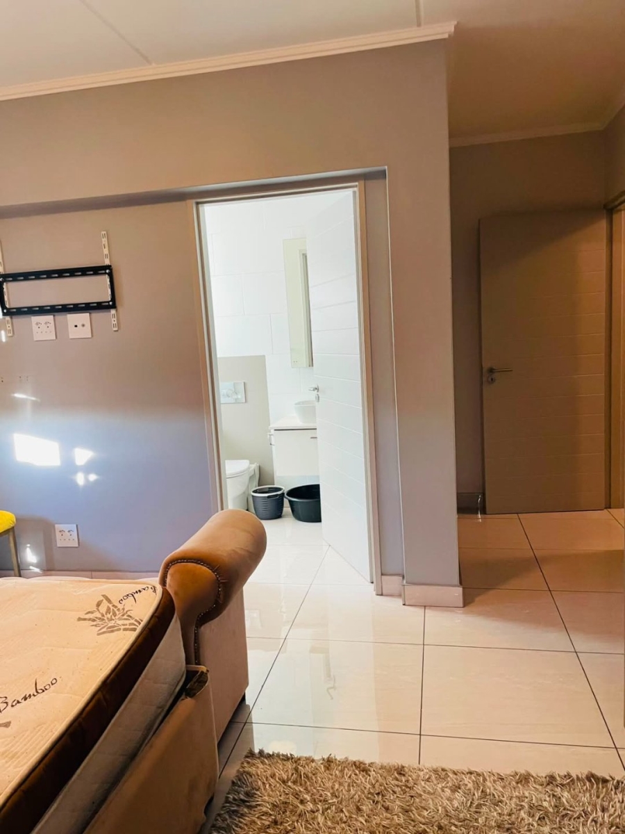 To Let 3 Bedroom Property for Rent in Glen Marais Gauteng
